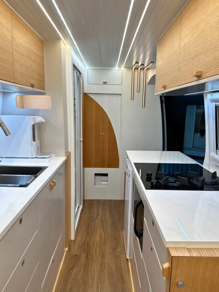 UP! Motorhome Sprinter 2025 (7)