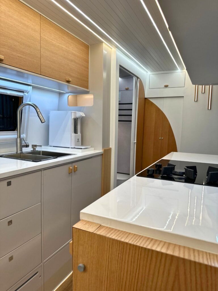 UP! Motorhome Sprinter 2025 (8)